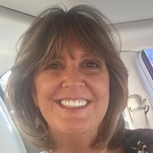 Meet your Posher, Robin jones